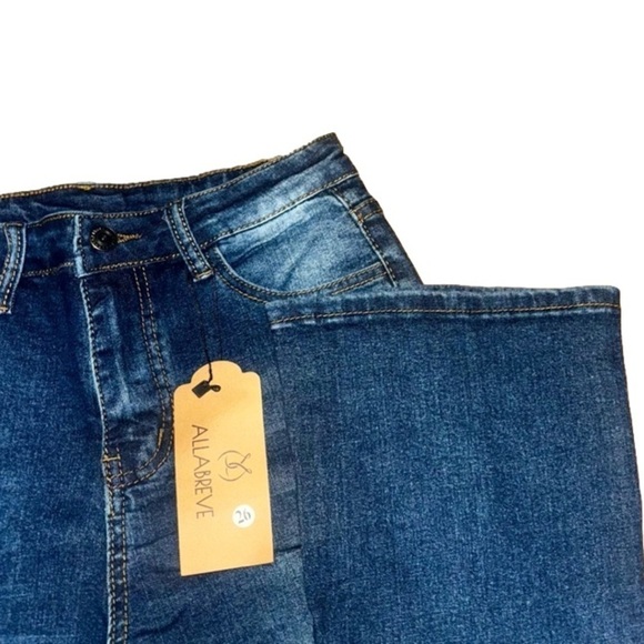 Dark wash boot cut jeans NWT - Picture 2 of 3